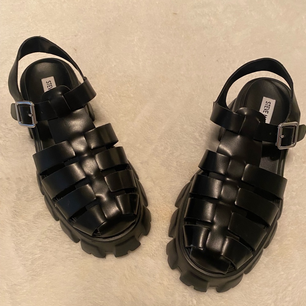 Steve Madden Echo Sandals